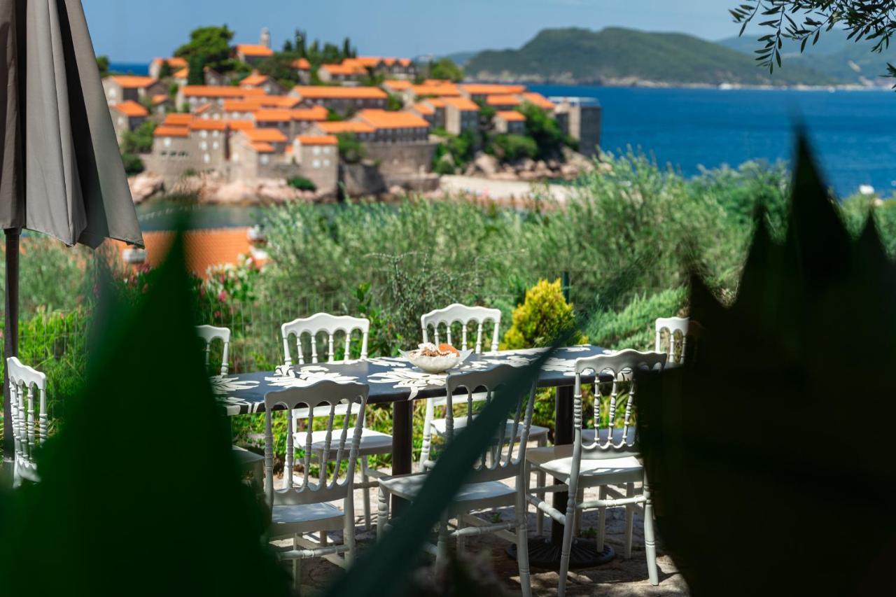 Sun Rose Apartments Sveti Stefan Exterior photo