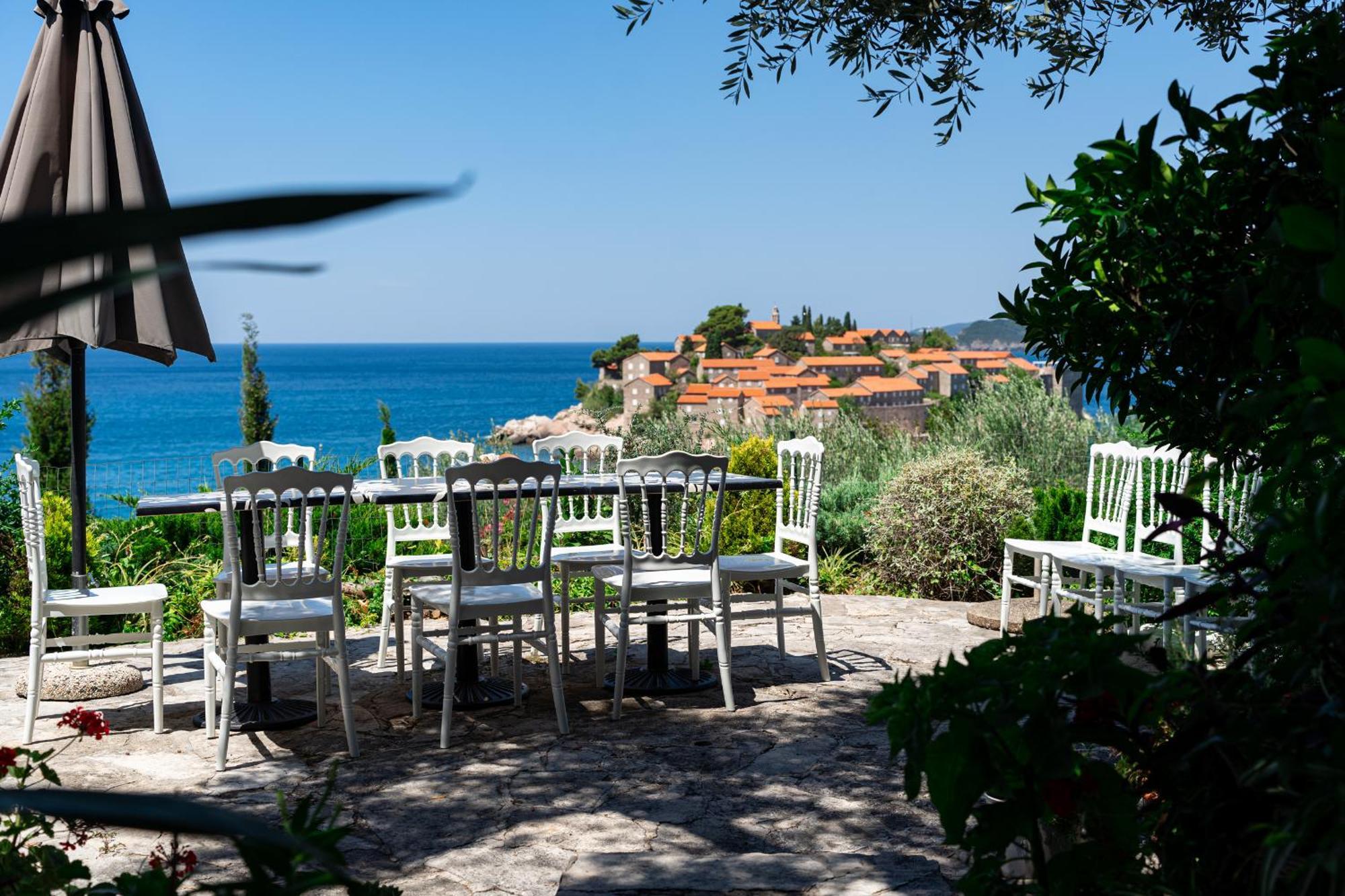 Sun Rose Apartments Sveti Stefan Exterior photo